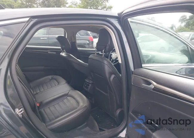 3FA6P0HD6FR162968: 43313492