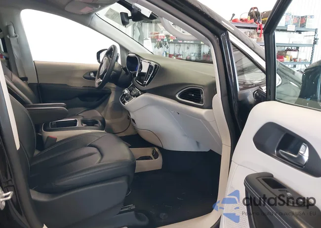 2C4RC1BG8RR186646: 43313504