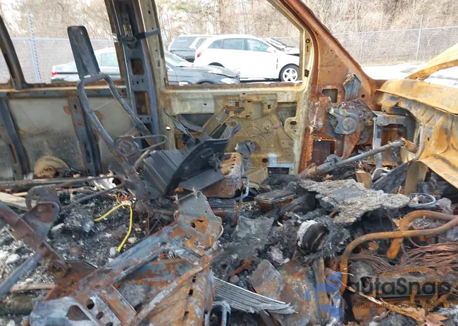 1GNFG15X961157246: 43313679