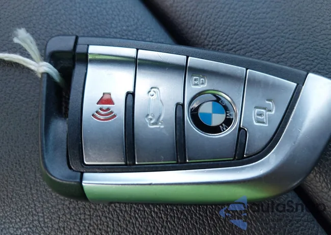 5UXCR6C08N9L75802: 43313715