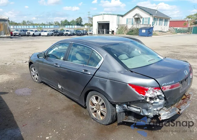 1HGCP2F41BA081586: 43314933