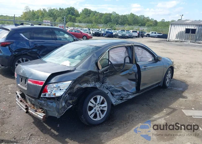 1HGCP2F41BA081586: 43314933