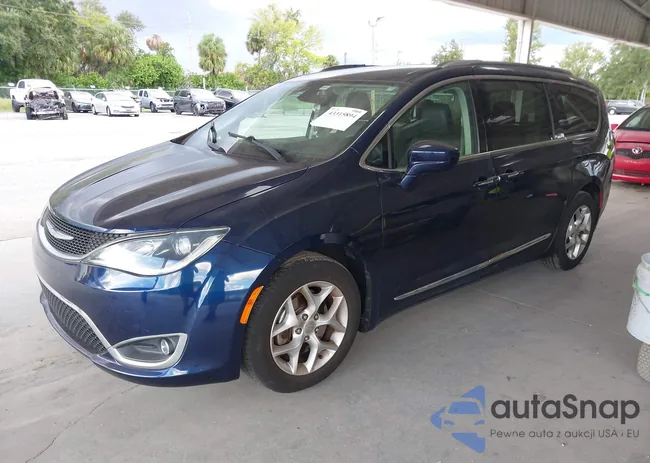 2C4RC1EG5JR271203: 43315894