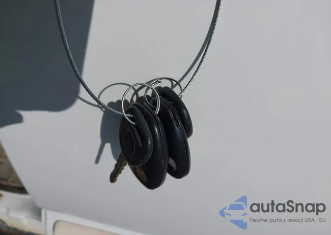 2GCEK13T051298976: 43315995