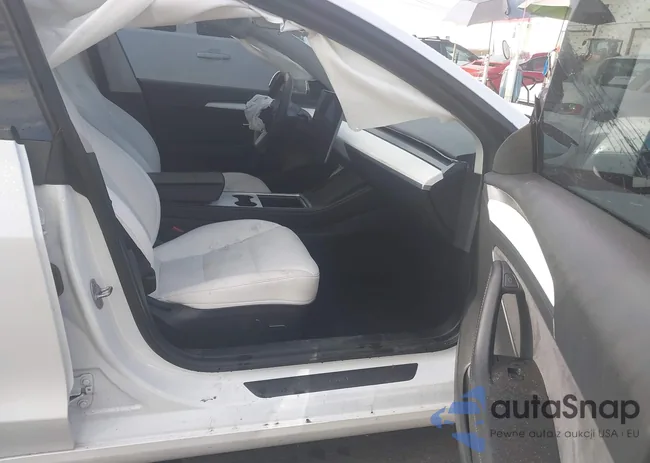 5YJ3E1EA8MF045667: 43316176