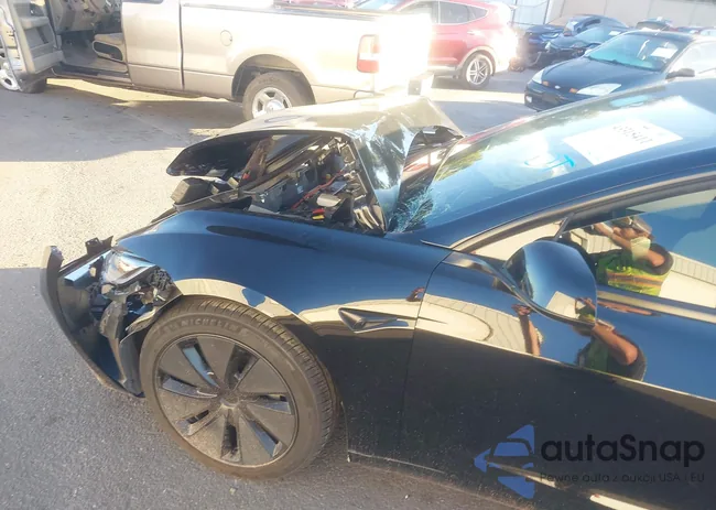 5YJ3E1EA1SF903865: 43315411