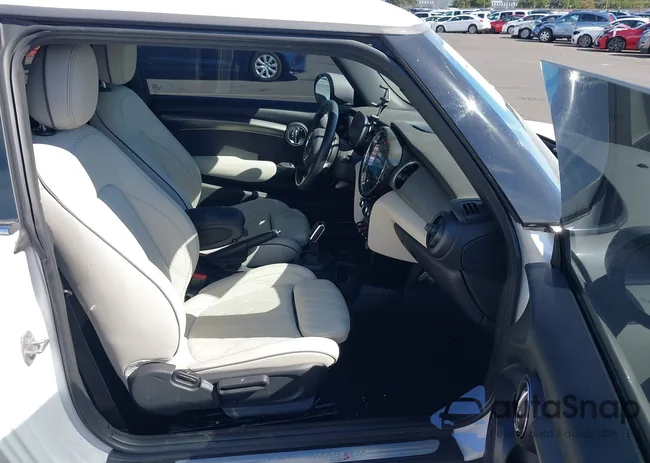 WMW53DH0XP2T78878: 43317038