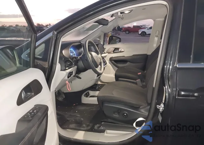 2C4RC1DG3HR593172: 43317167