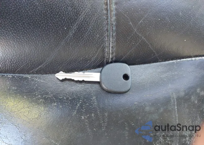 1GNFC13J98J105581: 43317284