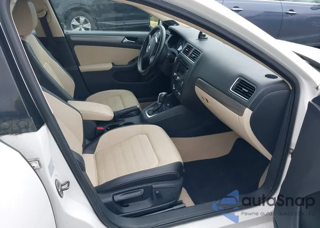 3VWLP7AJ3DM412888: 43316551