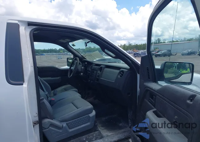 1FTMF1EM1EKG34950: 43317738