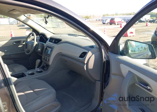 1GNKVFED5HJ136873: 43317761