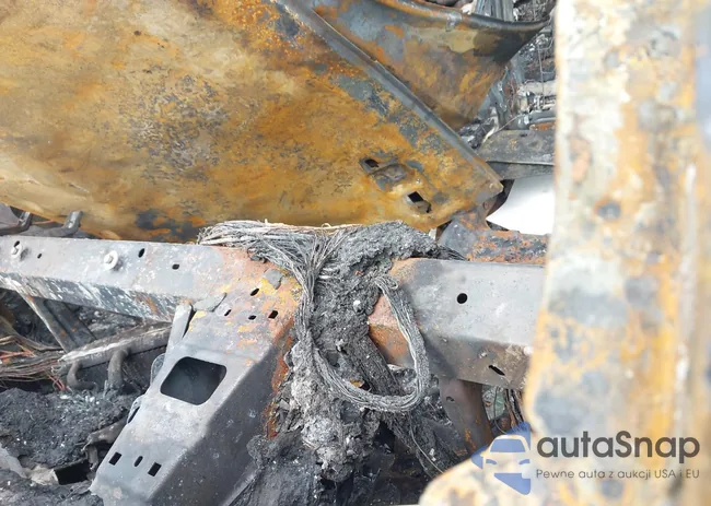 1GKKNPLS9JZ232274: 43317782