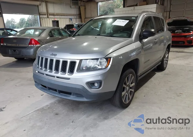 1C4NJCBAXGD764015: 43317803