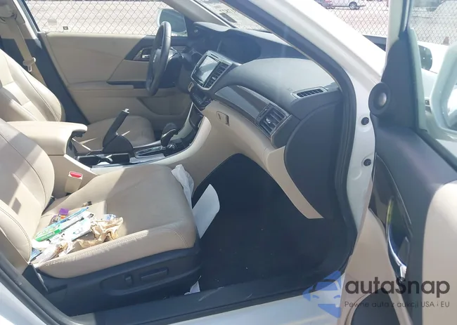 1HGCR2F98HA179867: 43317827