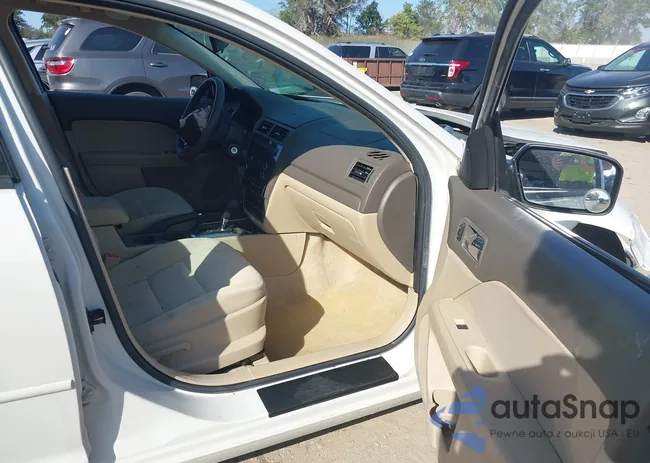 3FAHP07Z79R118391: 43317862