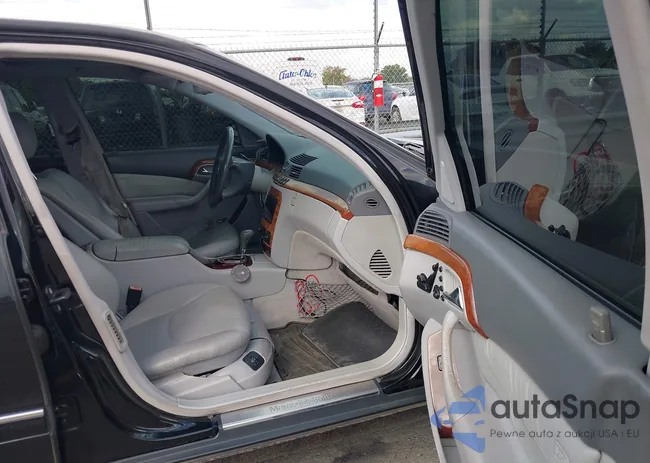 WDBNG70J9YA091857: 43317895