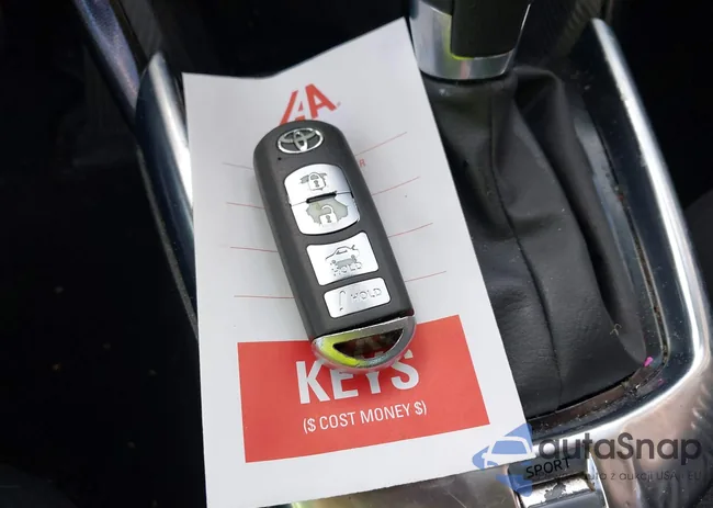 3MYDLBYV3JY315744: 43317898