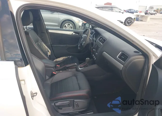 3VW467AJ1DM378912: 43317939