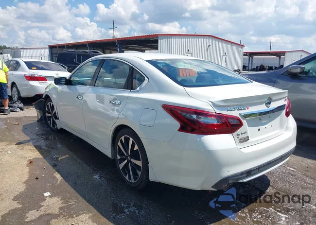 1N4AL3AP3JC283170: 43317945