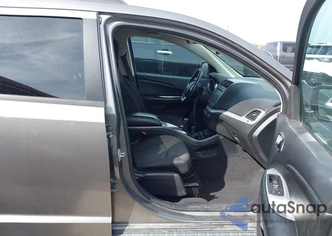 3C4PDCBB8DT675817: 43318026