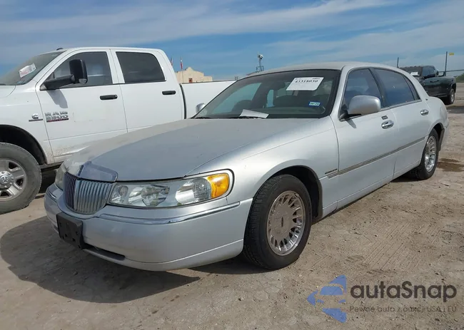 1LNHM83W3XY654925: 43318030