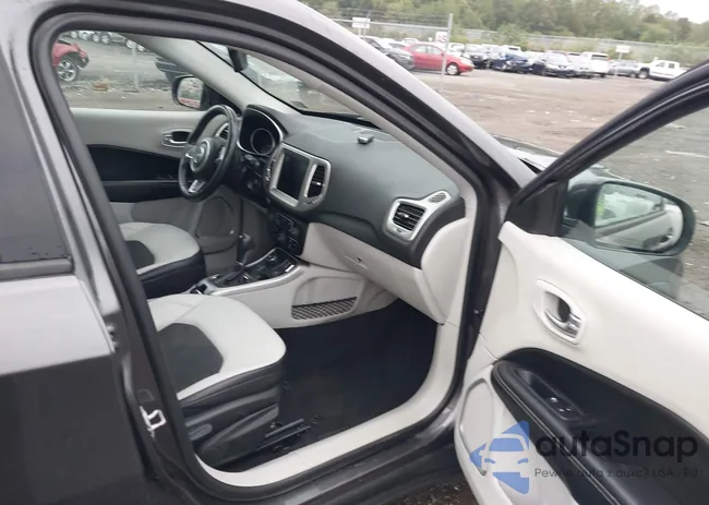 3C4NJDBB0KT665835: 43318041