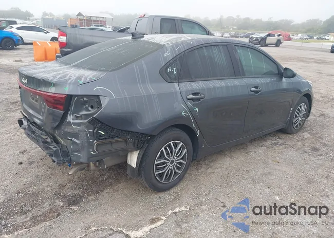 3KPF24AD3NE481177: 43318181