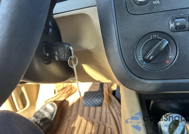 3VWEF71K77M074162: 43317435