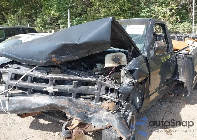 1GCEC14Z7PZ175976: 43317667