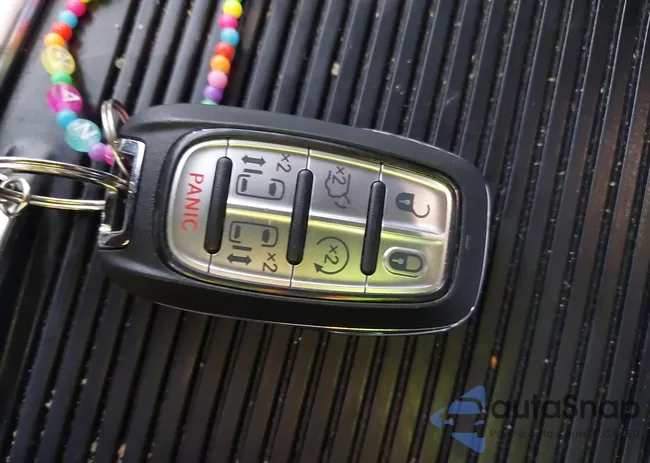 2C4RC1BG5NR123935: 43317727