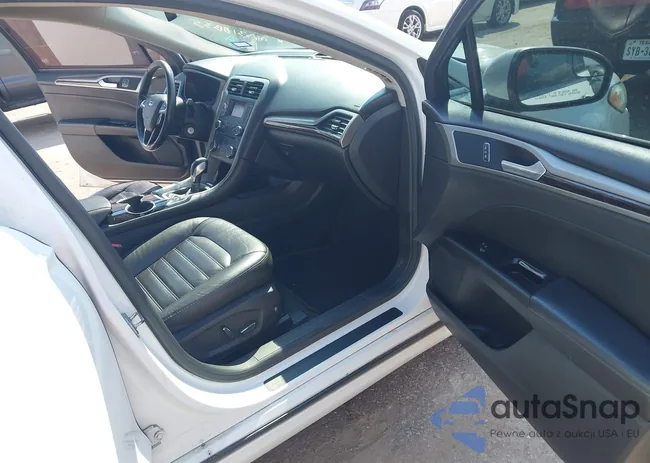 1FA6P0HD5G5135183: 43318835