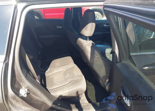 1C4PJLCB2FW730735: 43318987