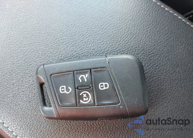 3VVSX7B25PM304610: 43319188