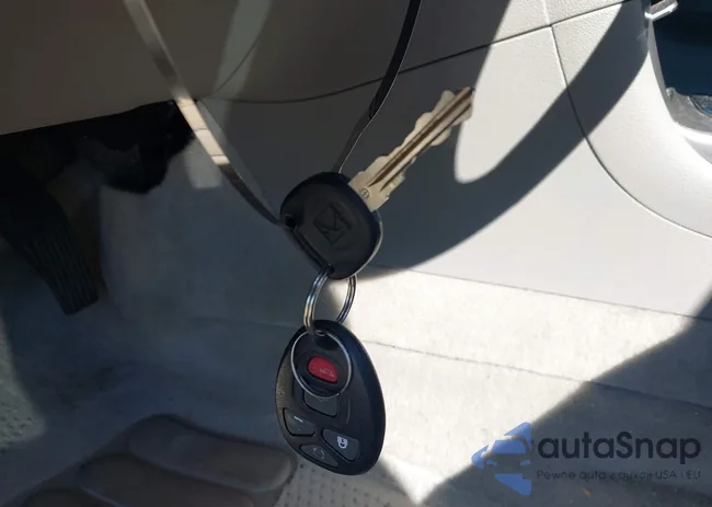 1G8ZX577X9F218017: 43319234