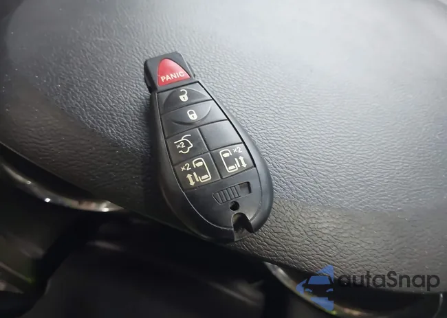 2C4RC1BG7DR667819: 43318357