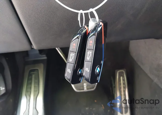 5UX33EM0XR9U07116: 43318395