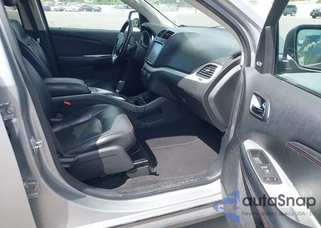 3C4PDDEG0KT708383: 43318463