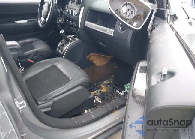 1C4NJDEB7FD357990: 43318523