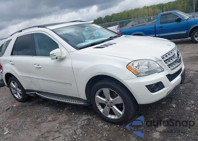 4JGBB8GB1BA722286: 43318651