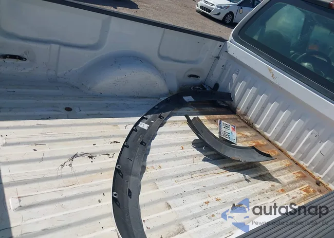 1FTZF1728YKA74687: 43318657