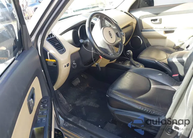 KNDJT2A2XB7249603: 43318689