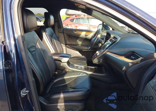 5LMCJ2C97GUJ28215: 43320009