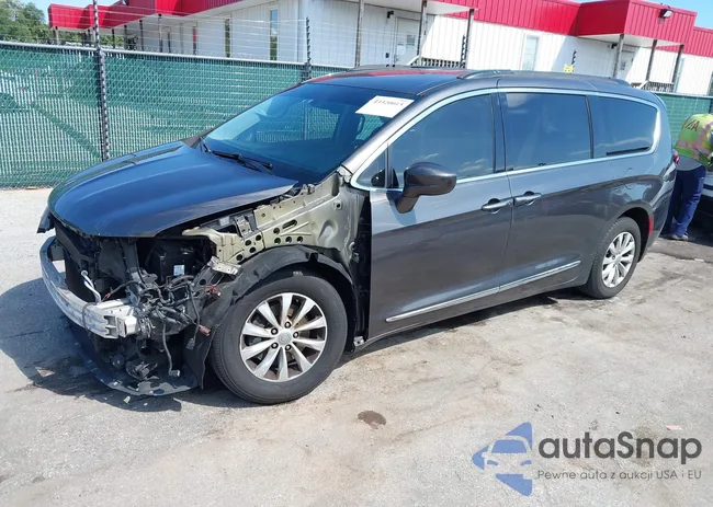 2C4RC1BG6HR540713: 43320015