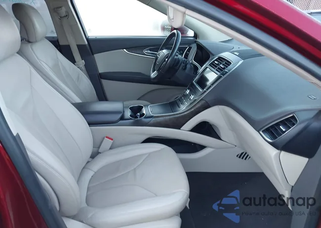 2LMPJ8LP3KBL30929: 43320124