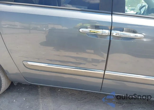 KNDMC233376029817: 43319435