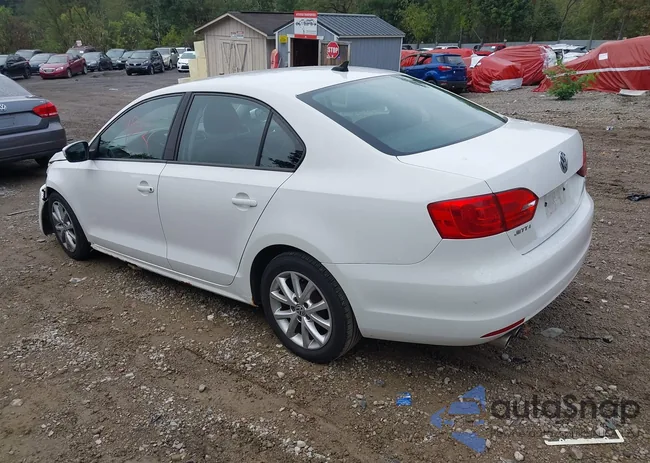 3VWDZ7AJ7BM327435: 43319502