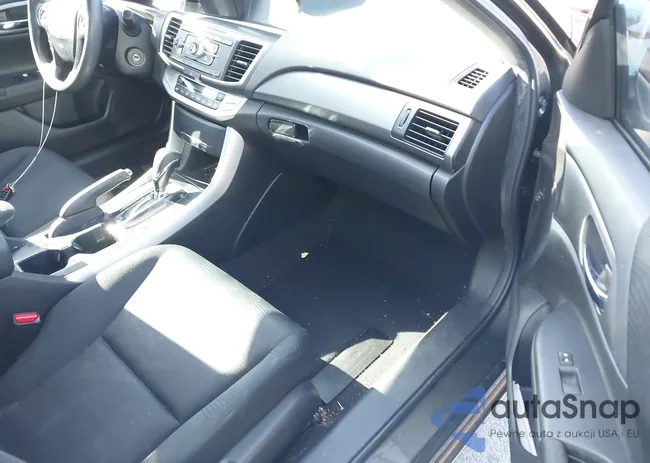 1HGCR2F31EA173951: 43319629