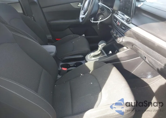 3KPF24AD1LE185409: 43320770