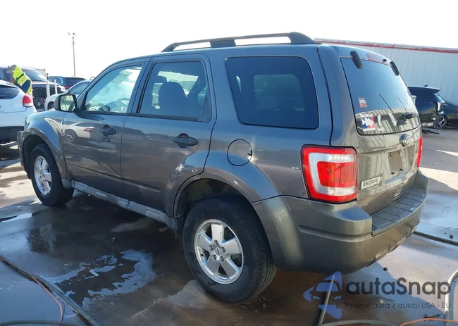 1FMCU9D72BKB91999: 43321170